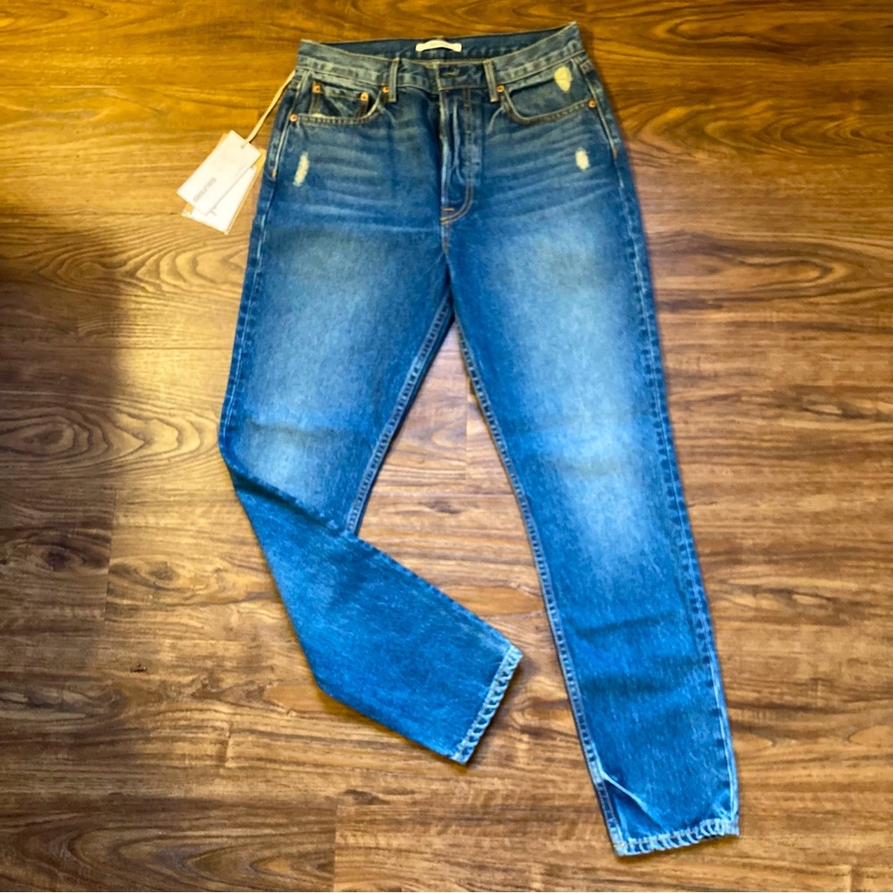 Grlfrnd Jeans Karolina size 28. New with tags! Never worn.